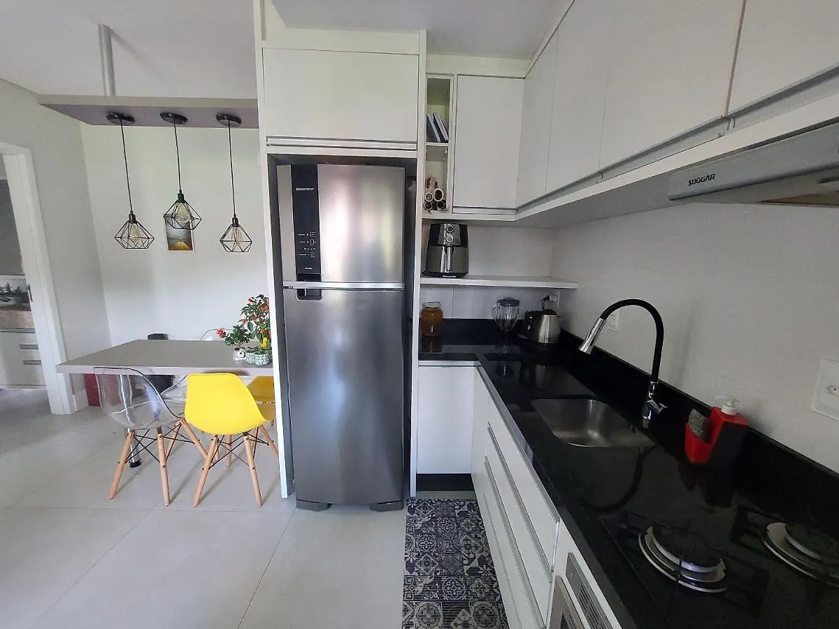 Ap Madri: Piscina, Centro E Conforto Florianópolis